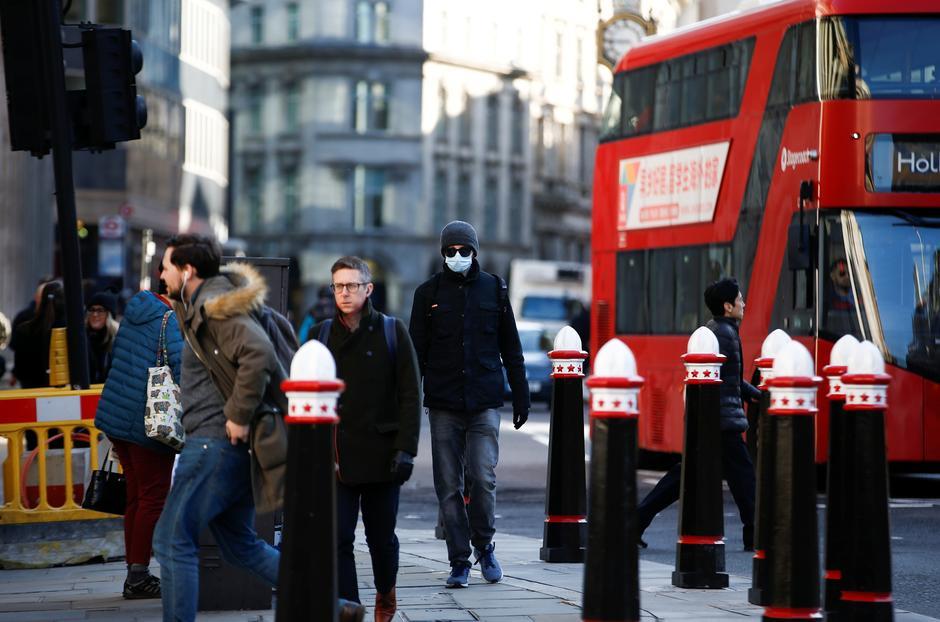 Londonda koronavirusa yoluxanların sayı 60 dəfə çoxdur - İDDİA